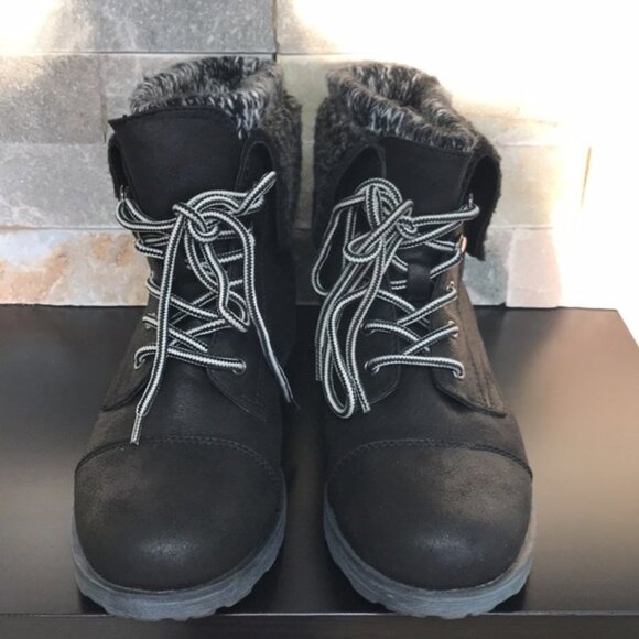 White Mountain Sandro Booties - Picture 3 of 5